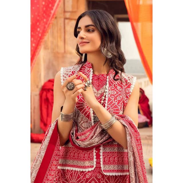 Chunri Lawn Unstitched Suit CL-22212A 3PC