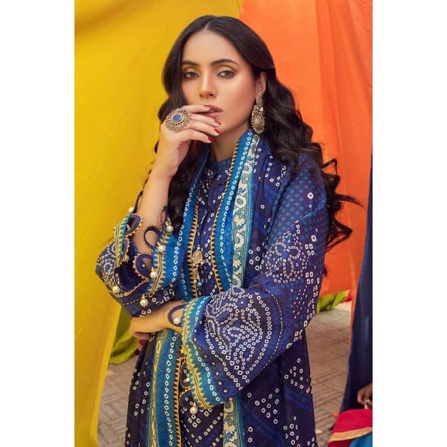 Chunri Lawn Unstitched Gold Printed Suit CL-32104A 3PC