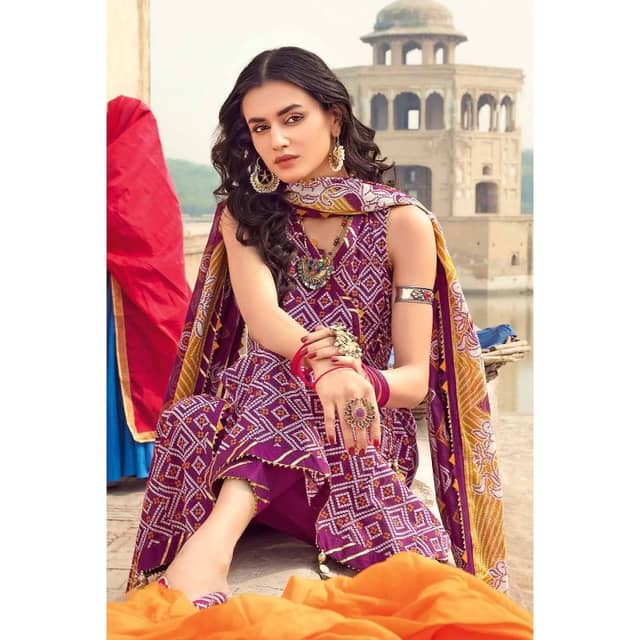 Chunri Lawn Unstitched Suit CL-32095A 3PC